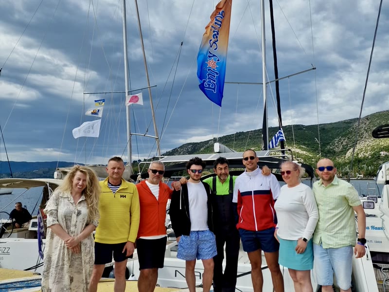 Echipaj Enjoy Sailing în Grecia