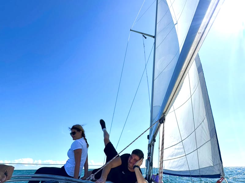 Eveniment privat pe barcă cu Enjoy Sailing