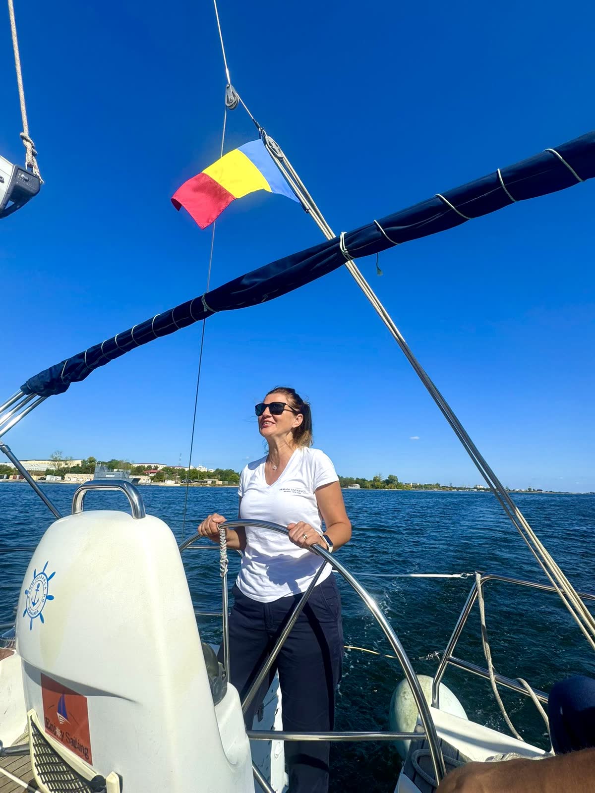 Echipa Enjoy Sailing pe apă